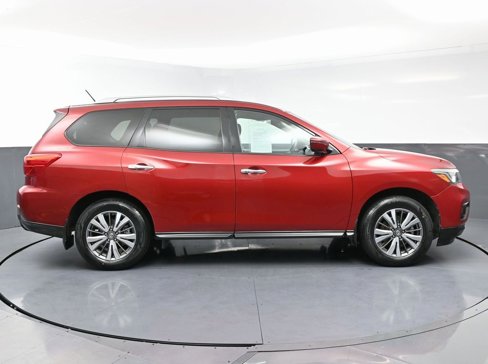 Used 2018 Nissan Pathfinder S image 8