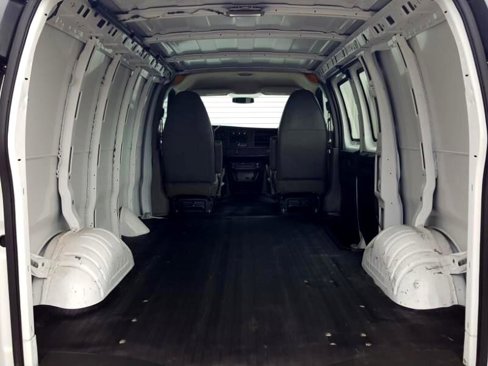 Used 2012 Chevrolet Express 3500 image 10