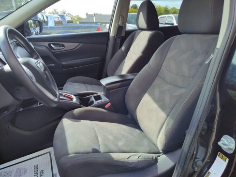 Used 2016 Nissan Rogue SV w/ SV Premium Package image 10