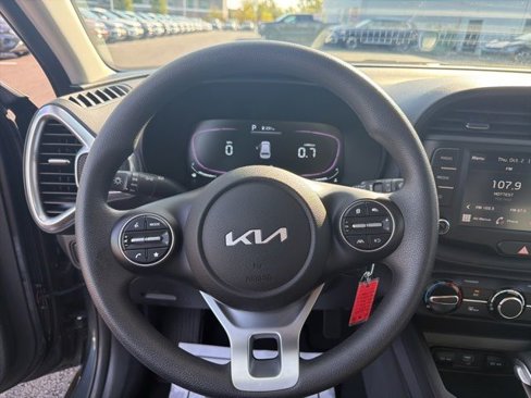 Certified 2023 Kia Soul LX w/ LX Technology Package image 12