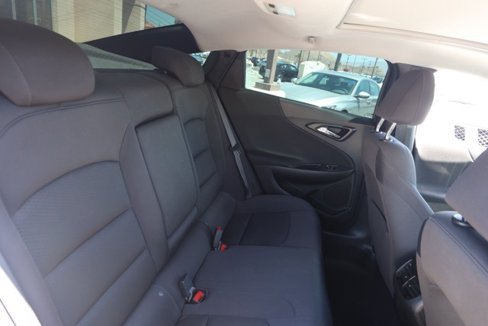 Used 2022 Chevrolet Malibu LT image 17