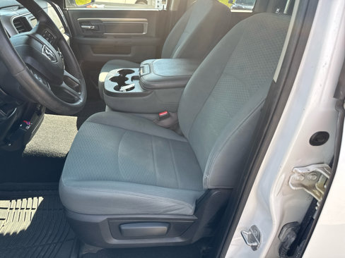 Used 2016 RAM 1500 Classic SLT image 5