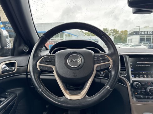 Used 2017 Jeep Grand Cherokee Limited image 13
