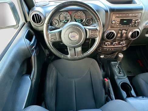 Used 2018 Jeep Wrangler Sport image 18