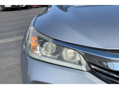 Used 2017 Honda Accord LX image 11