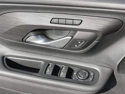 Certified 2023 GMC Terrain SLT w/ Infotainment Package II image 23