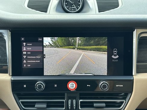 New 2025 Porsche Macan image 21