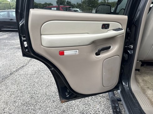 Used 2003 Chevrolet Tahoe Z71 image 30