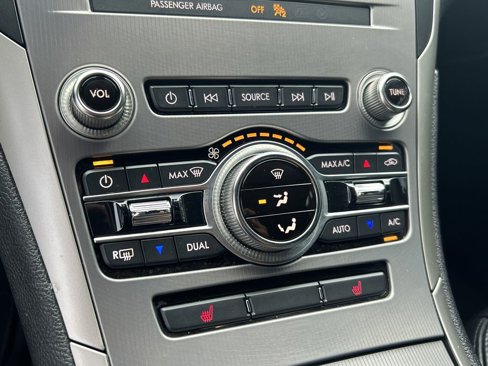 Used 2020 Lincoln MKZ w/ Convenience Package image 25