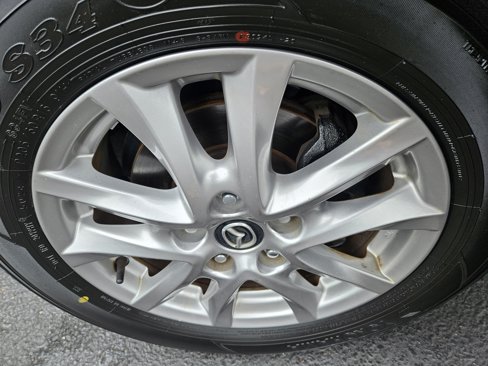 Used 2016 MAZDA MAZDA3 i Sport w/ Preferred Equipment Package image 4