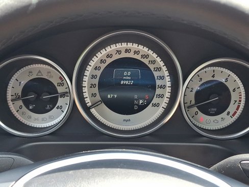 Used 2015 Mercedes-Benz E 400 4MATIC Sedan image 24