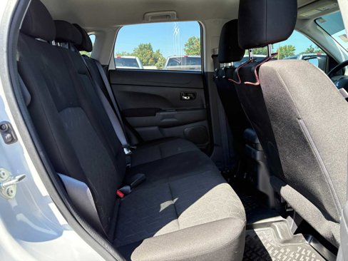 Used 2022 Mitsubishi Outlander Sport Black Edition image 17