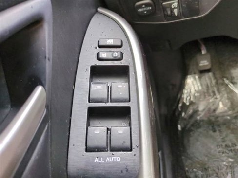 Certified 2015 Toyota Prius Four image 20