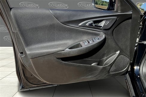 Used 2024 Chevrolet Malibu LT image 11