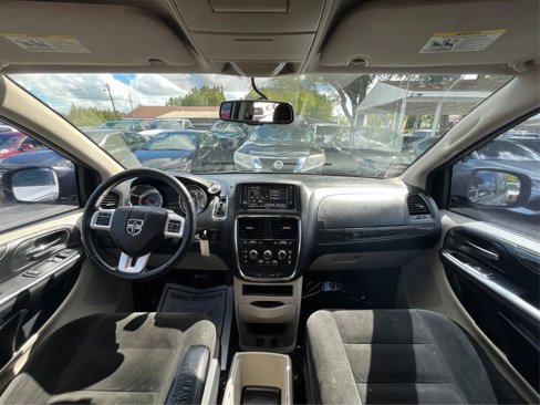 Used 2016 Dodge Grand Caravan SE w/ Quick Order Package 29E SE image 28