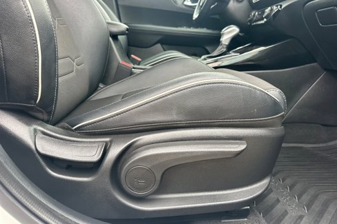 Used 2023 Kia Forte GT-Line w/ GT-Line Technology Package image 21