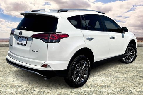 Used 2018 Toyota RAV4 Limited image 5