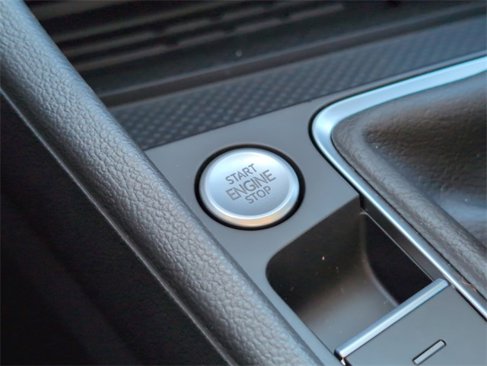 New 2025 Volkswagen Jetta SE image 14