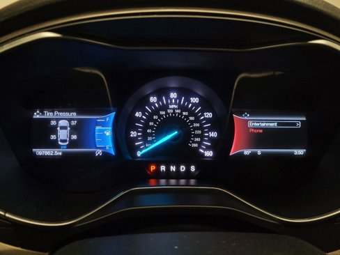 Used 2017 Ford Fusion SE w/ Fusion SE Technology Package image 23
