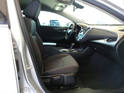 Used 2020 Chevrolet Malibu LT image 28
