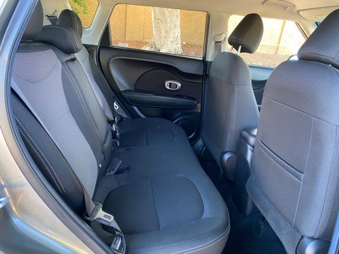 Used 2019 Kia Soul + image 43