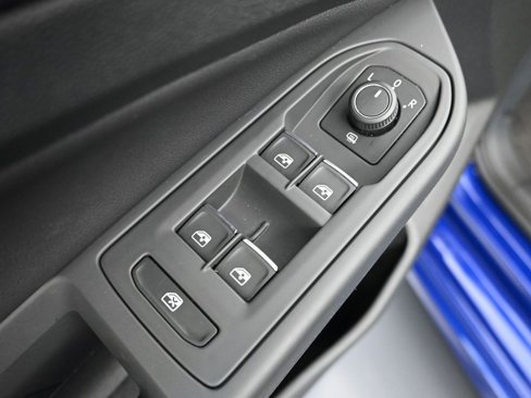 Used 2023 Volkswagen Golf 20th Anniversary Edition image 18