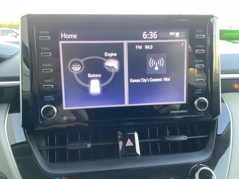 Certified 2021 Toyota Corolla LE image 29