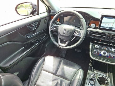 Used 2020 Lincoln Corsair Reserve w/ Equipment Group 201A image 14