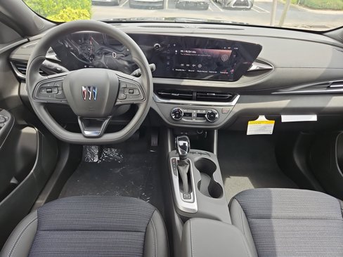 New 2025 Buick Envista Preferred image 9