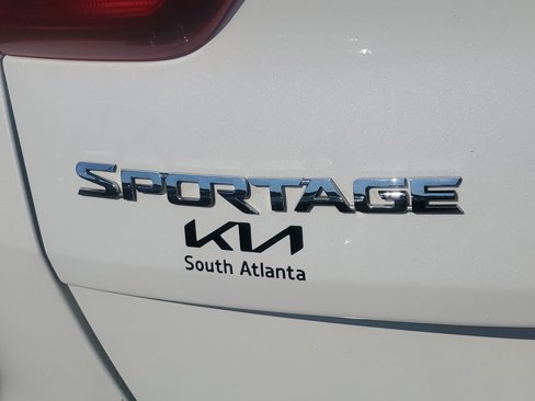 Used 2021 Kia Sportage LX image 7