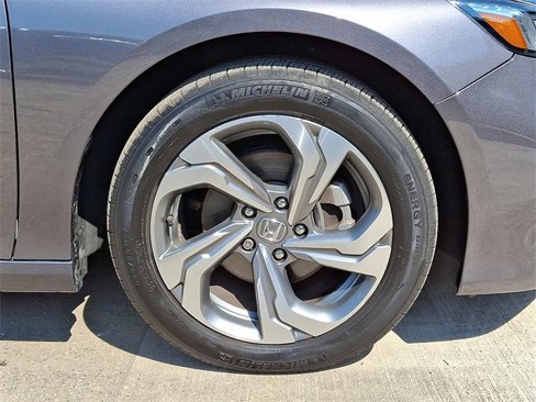 Used 2019 Honda Accord EX image 8