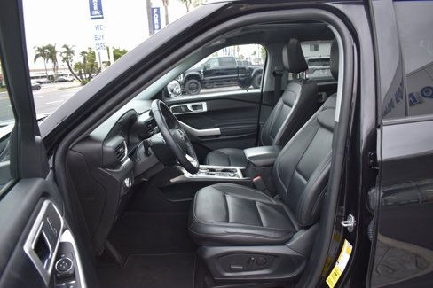 Used 2022 Ford Explorer XLT w/ Equipment Group 202A image 17