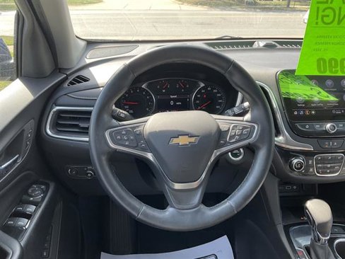 Used 2023 Chevrolet Equinox Premier image 5