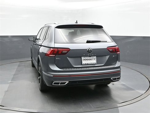 Used 2022 Volkswagen Tiguan SEL R-Line image 8