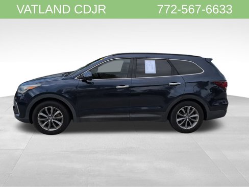 Used 2017 Hyundai Santa Fe SE image 6