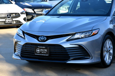Used 2024 Toyota Camry LE image 3