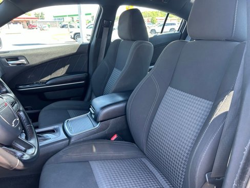Used 2023 Dodge Charger SXT image 18