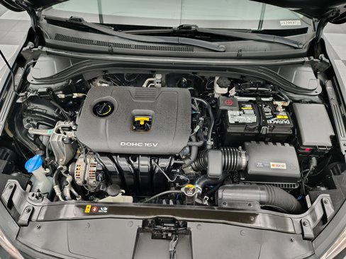 Used 2017 Hyundai Elantra SE image 15