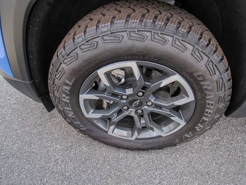 New 2026 Chevrolet Equinox ACTIV w/ Convenience Package III image 9