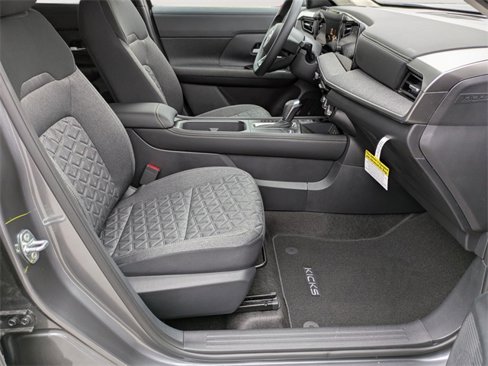 New 2025 Nissan Kicks SV image 28
