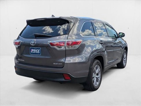 Used 2015 Toyota Highlander XLE image 5