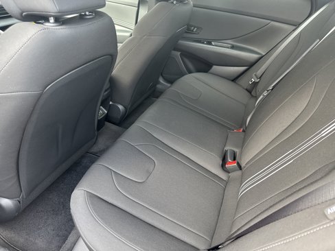 New 2025 Hyundai Elantra Sport image 13