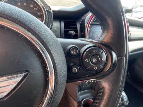 Used 2018 MINI Cooper 2-Door Hardtop image 15