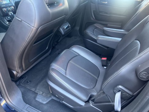 Used 2017 Chevrolet Traverse LT image 27