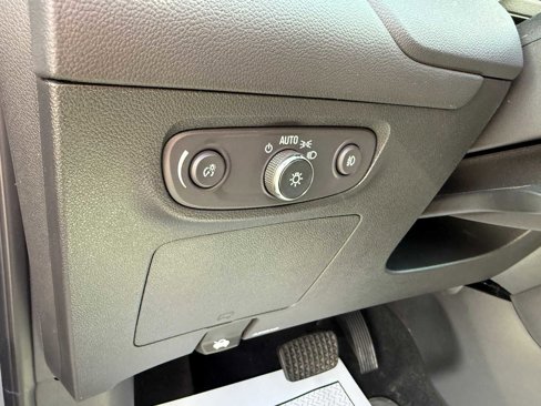 Used 2022 Buick Encore GX Select w/ Sport Touring Package image 15
