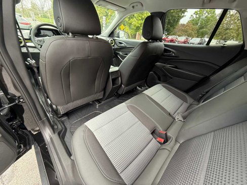New 2025 Chevrolet Trax LT w/ Driver Confidence Package image 21