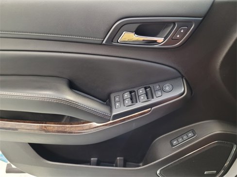 Used 2017 Chevrolet Tahoe LT image 25
