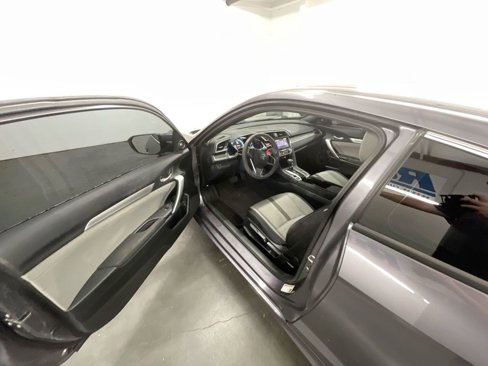 Used 2017 Honda Civic EX-T image 10