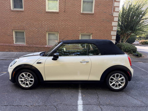 Used 2016 MINI Cooper Convertible image 4