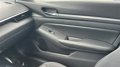 Used 2022 Nissan Altima 2.5 SV image 27